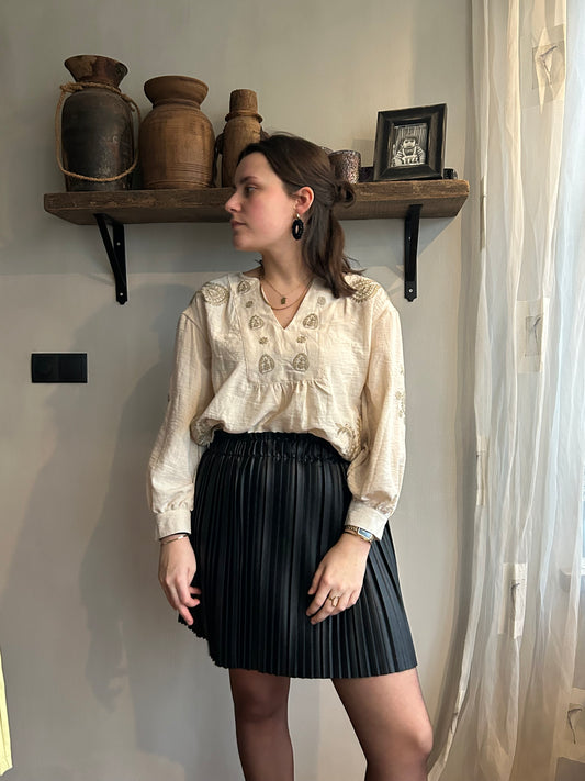 Linnen blouse met borduursel