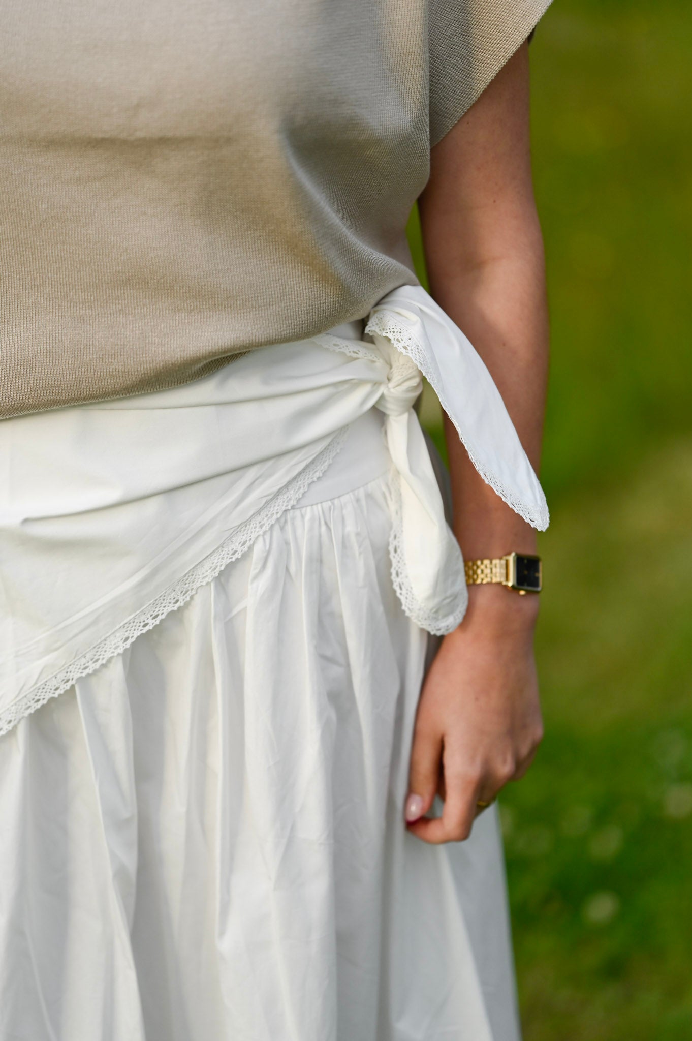 Elenza rok white