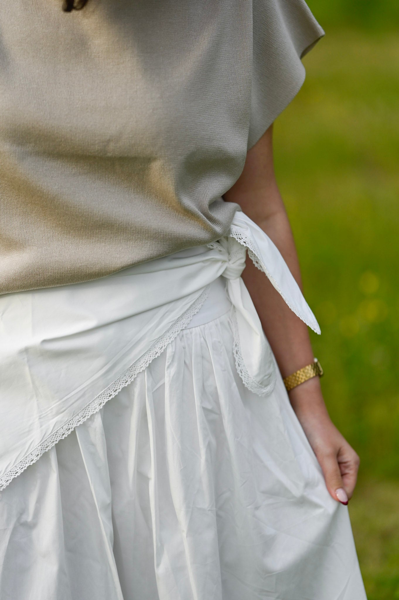 Elenza rok white