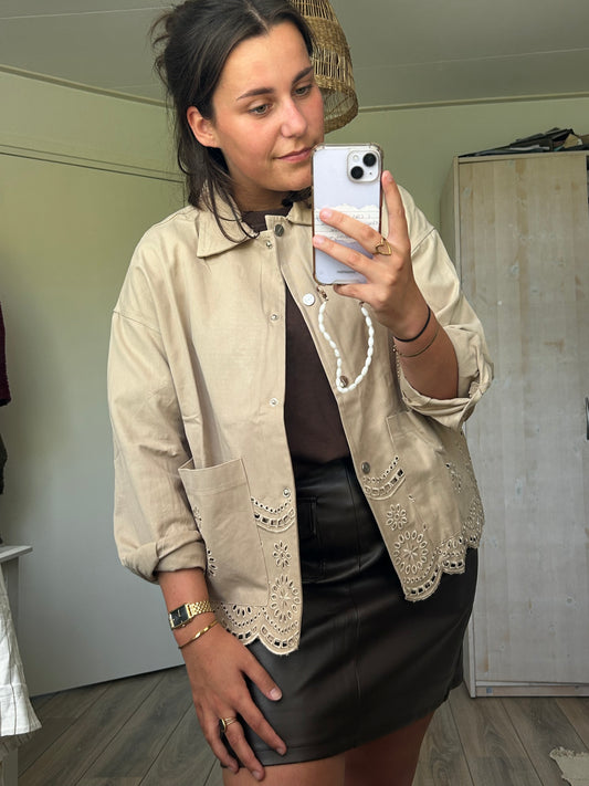 Beige jasje