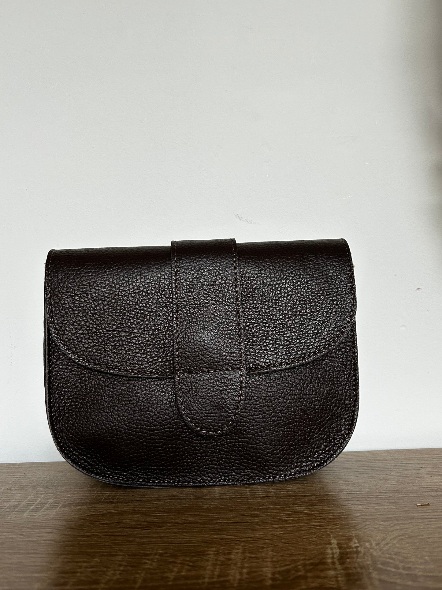 Donkerbruin leren tasje